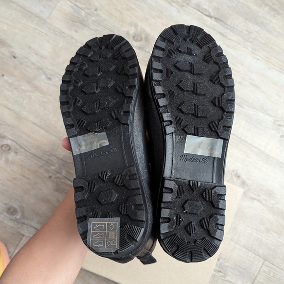 Madewell The Zip-Up Lugsole Rain Boot- 9 - Picture 7 of 14